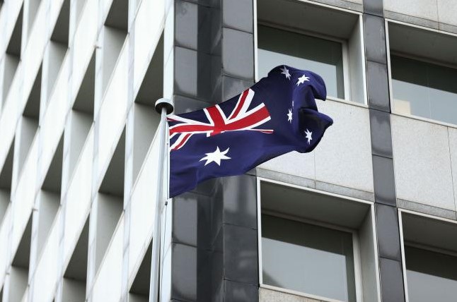 Ngân hàng Trung ương Úc duy trì chính sách tiền tệ và tiếp tục chờ đợi ngân sách
